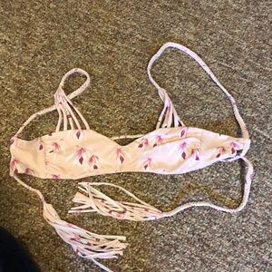 Acacia island orchid top